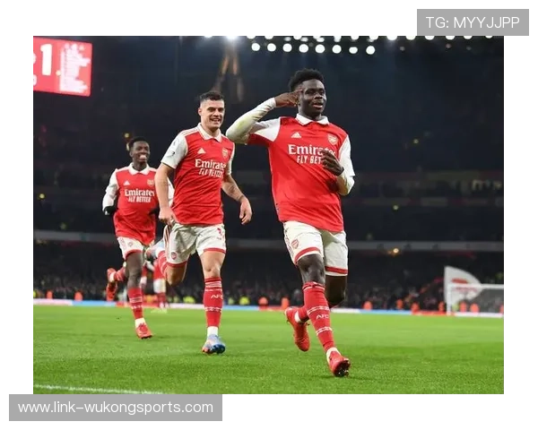 从希望之星到球队旗帜:萨卡如何扛起阿森纳复兴