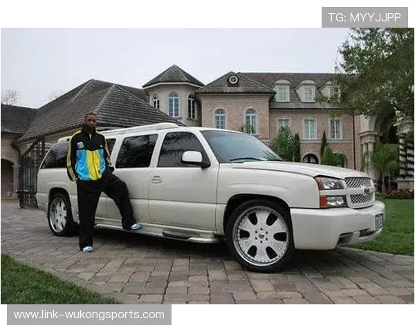 吴柳芳退役后开豪车住大平层，这反差谁看了不迷糊