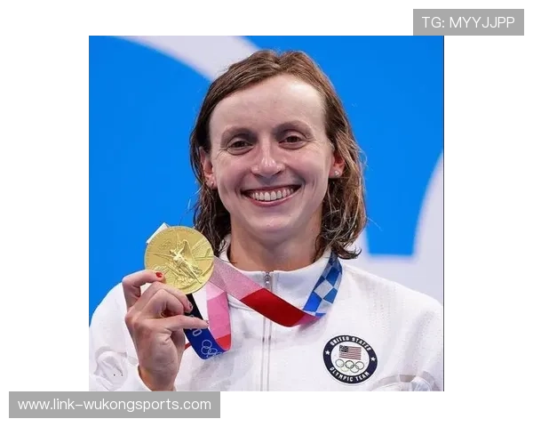 凯蒂·莱德基训练完吃掉一整只烤鸡，教练说她胃是泳池改建的？