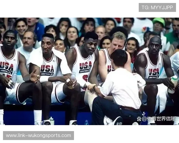 乔丹关键时刻得分爆发拉开与詹姆斯季后赛表现差距