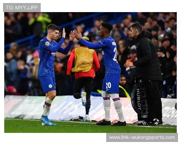 瓦伦西亚管理层决策争议显现，当前运营局面面临波动与潜在影响